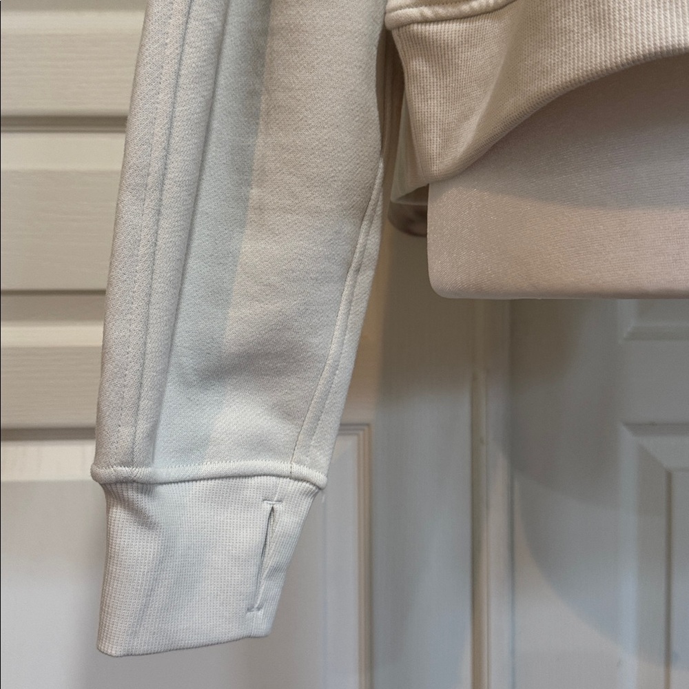 NWT. Lululemon Womens Scuba Oversized Pullover Bone Ivory Sweatshirt Size M/L - Picture 3 of 11